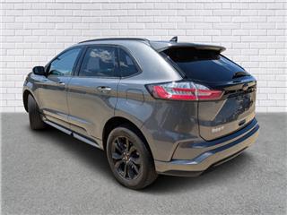 2022 Ford Edge se