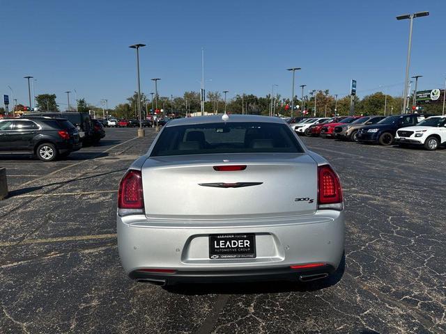 2023 chrysler 300 s