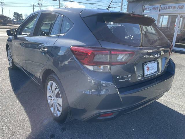 2022 subaru impreza base