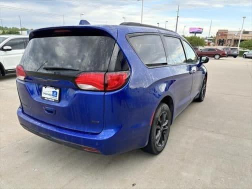 2020 chrysler pacifica l in lincoln, nebraska