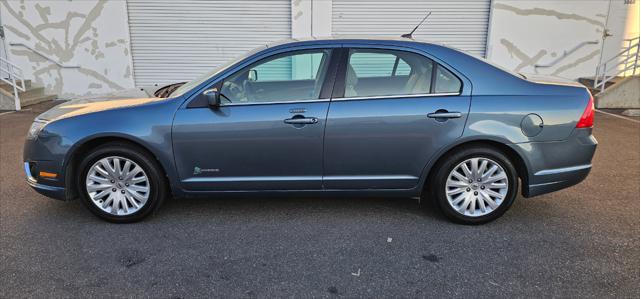 2012 ford fusion hybrid base
