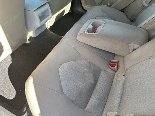 2021 toyota camry le