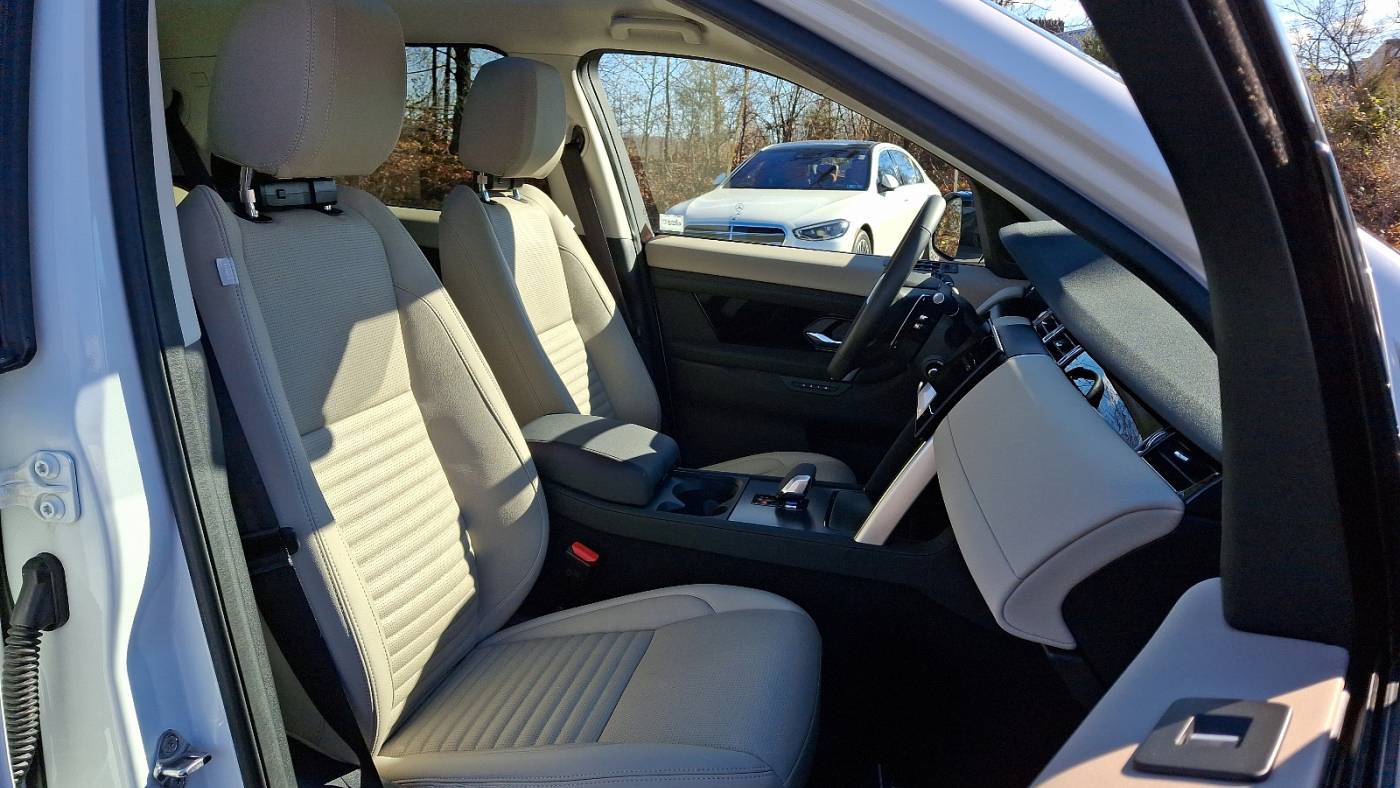 2024 land rover discovery sport p250 s