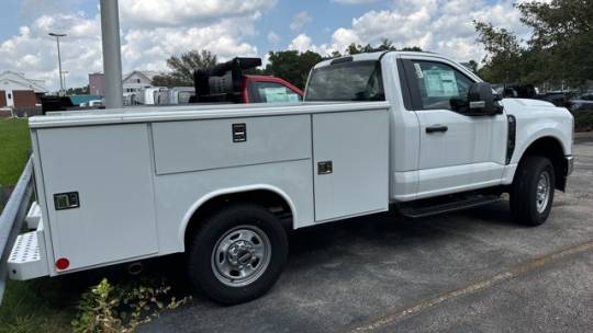 2023 ford f-350 super duty xl