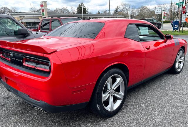2018 dodge challenger sxt