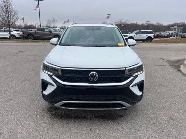 2022 volkswagen taos 1.5t se in birch run, michigan