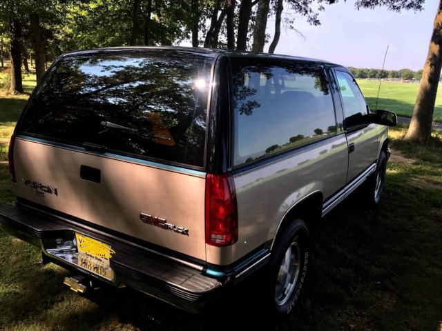 1993 gmc yukon 2 dr no reserve4x4 loaded (tahoe,blazer,no rust ever, garage kept