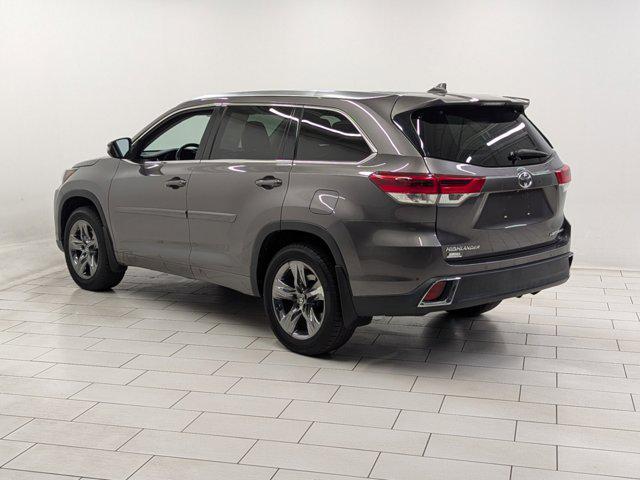 2017 toyota highlander limited