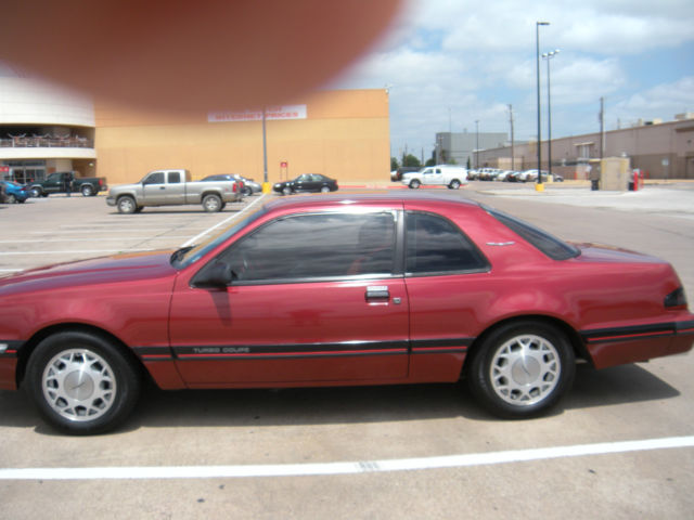 beautiful low mileage thunderbird all power w/ air