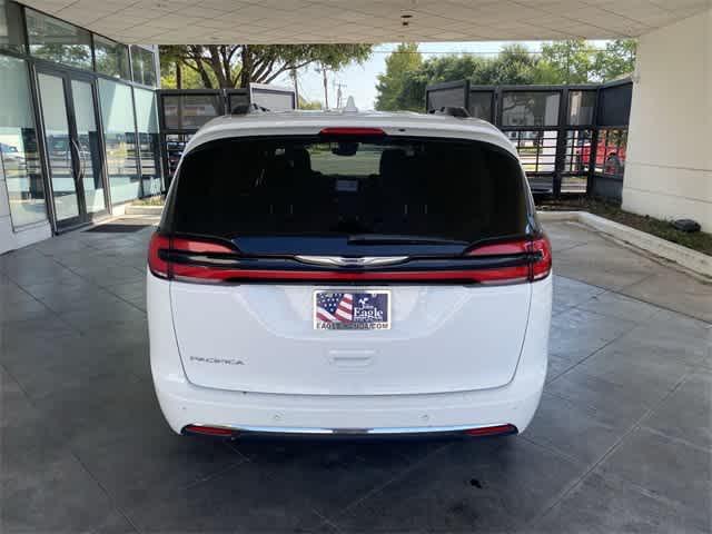 2022 chrysler pacifica touring l