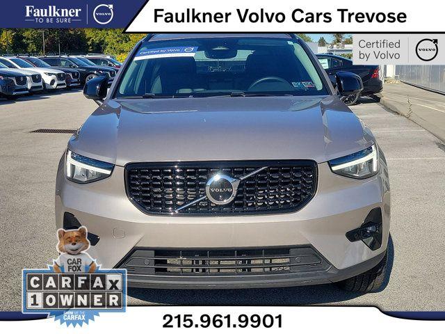 2023 volvo xc40 b5 awd plus dark