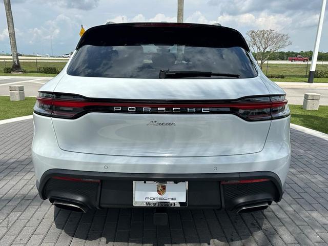 2024 porsche macan