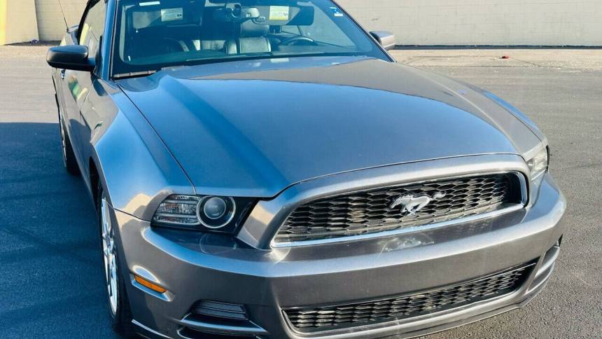 2013 ford mustang v6