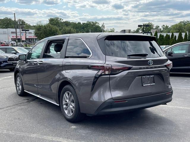 2023 toyota sienna xle
