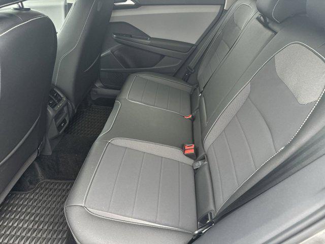 2023 volkswagen taos 1.5t se
