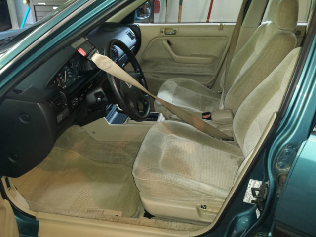 1990 honda accord ex sedan 4-door 2.2l only 66,000 original miles