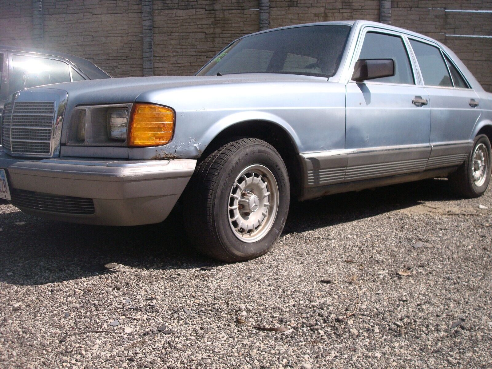 1985 mercedes-benz 300-series we ship !