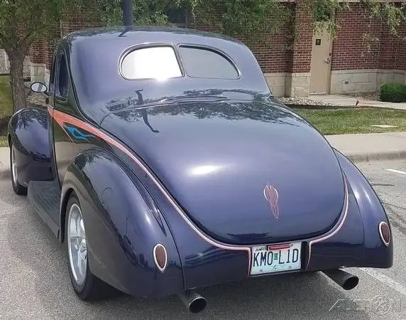 1939 ford deluxe,chevy 350 tuned port injection,700r4 transmission rwd coupe