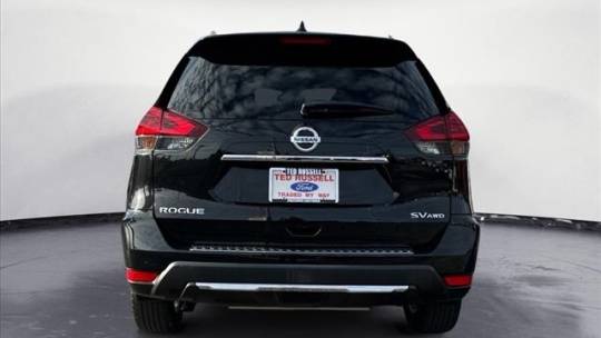 2018 nissan rogue sv