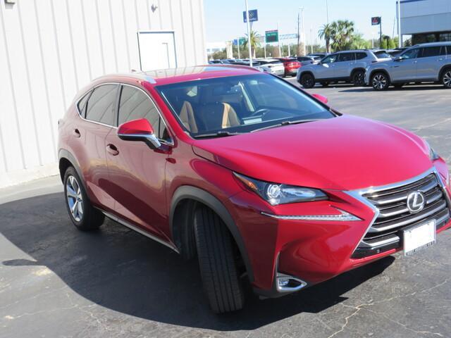 2017 lexus nx 200t base