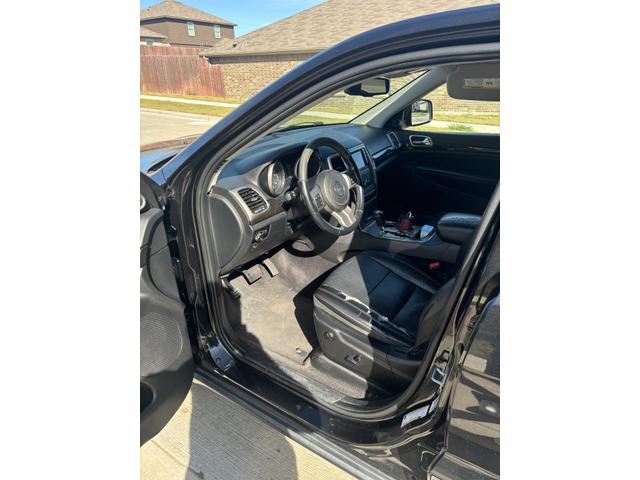 2011 jeep grand cherokee laredo