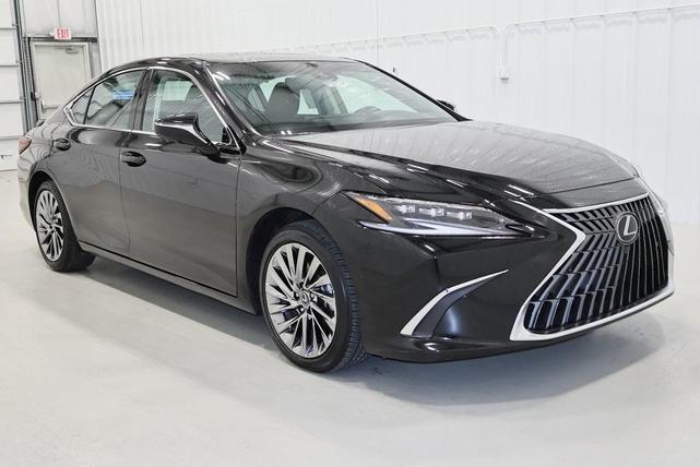 2024 lexus es 300h ultra luxury