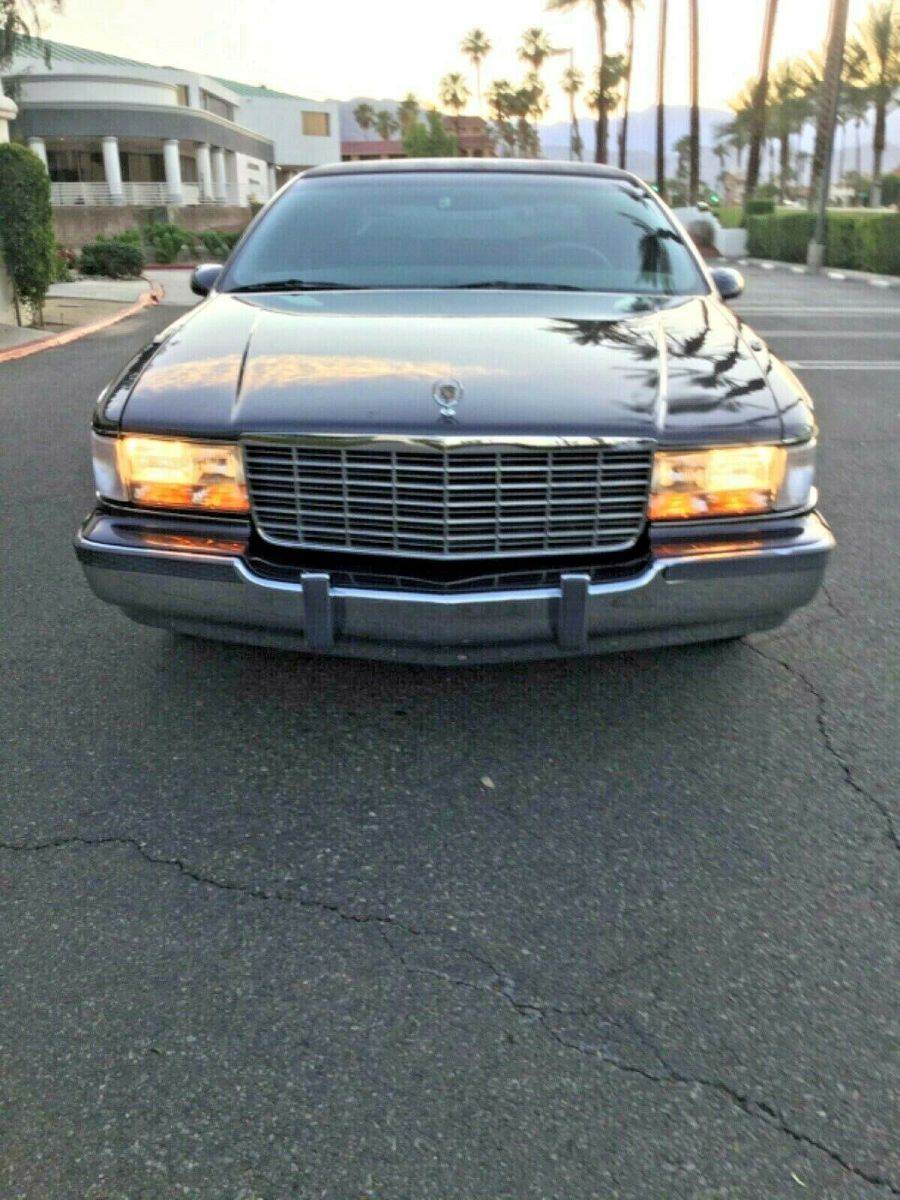 1994 fleetwood broughman / ultra low miles / rare color / incredible condition !