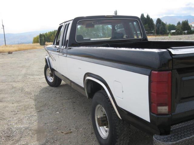 1986 ford f-250, 6.9l diesel v8, supercab, 4x4 --- low miles! no reserve!!