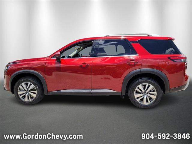 2023 nissan pathfinder sl
