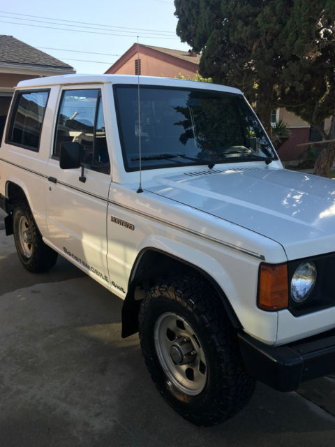 1988 mitsubishi montero base sport utility 2-door 2.6l