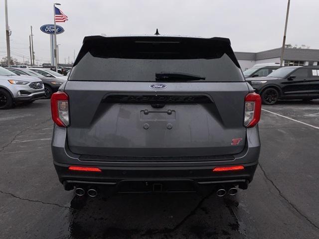 2022 ford explorer st