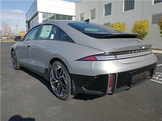 2024 Hyundai IONIQ 6 sel