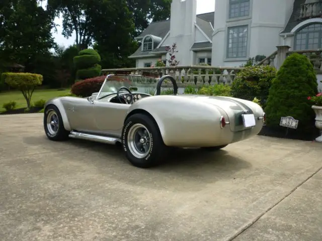 1966 ford shelby cobra roadster