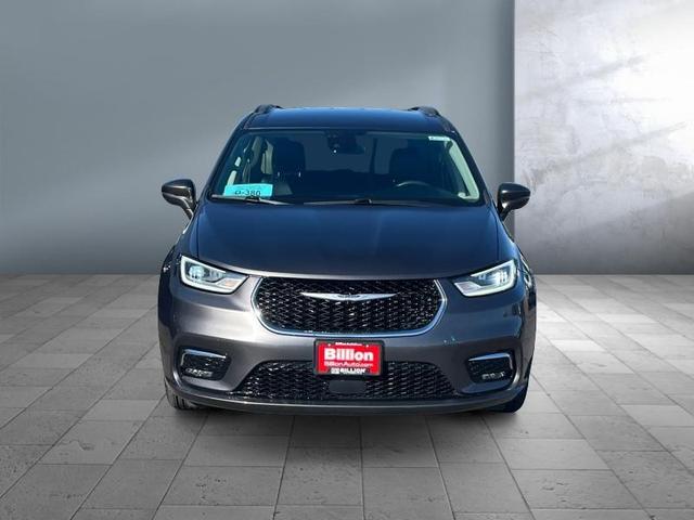 2022 chrysler pacifica touring-l