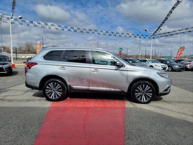 2020 mitsubishi outlander sel