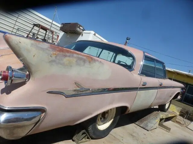 1961 chrysler imperial crown 4 door hard top no engine & no transmission