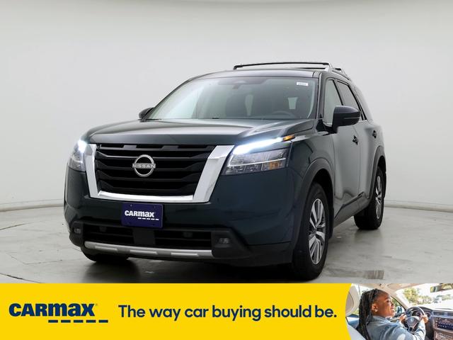2023 nissan pathfinder sl
