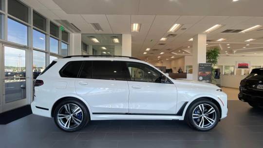 2025 BMW X7