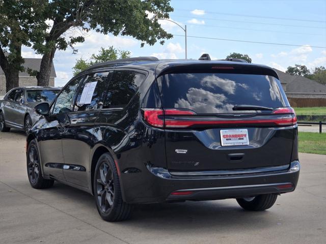 2023 chrysler pacifica touring l