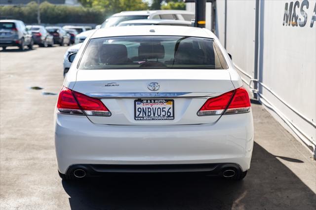 2011 toyota avalon limited