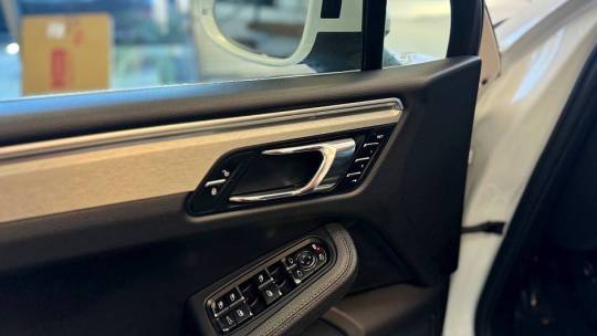 2016 Porsche Macan