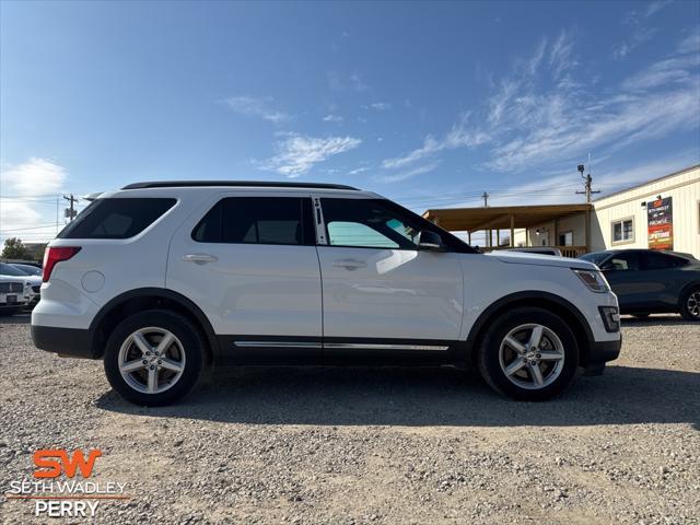 2017 ford explorer xlt