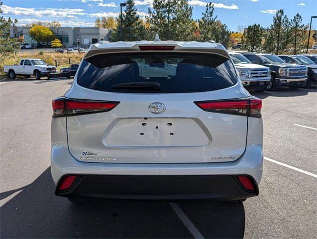 2022 toyota highlander xle