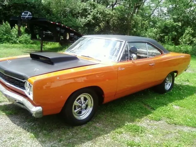 smoking hot road runner