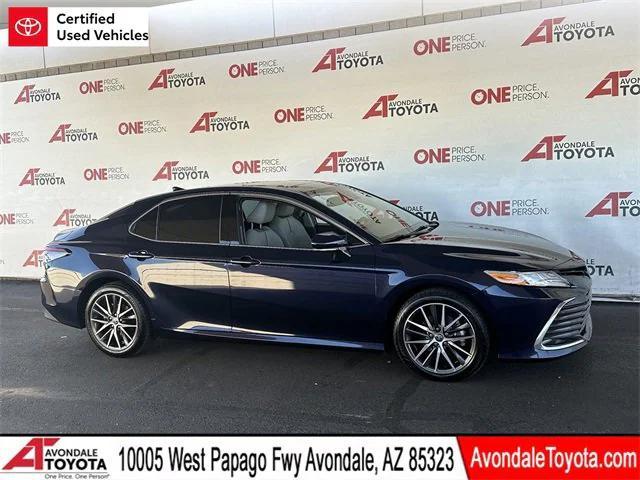 2022 toyota camry hybrid xle