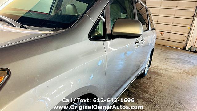 2012 toyota sienna xle