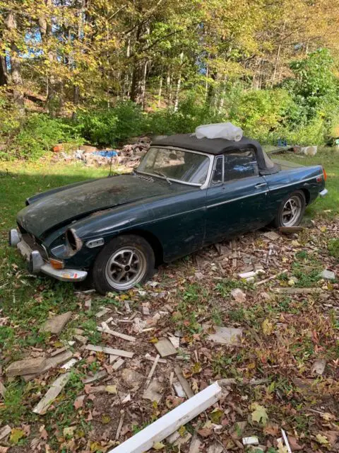 1972 mg b convertible green rwd manual