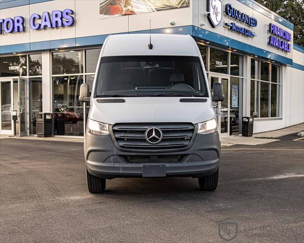 2022 mercedes-benz sprinter 2500 standard roof