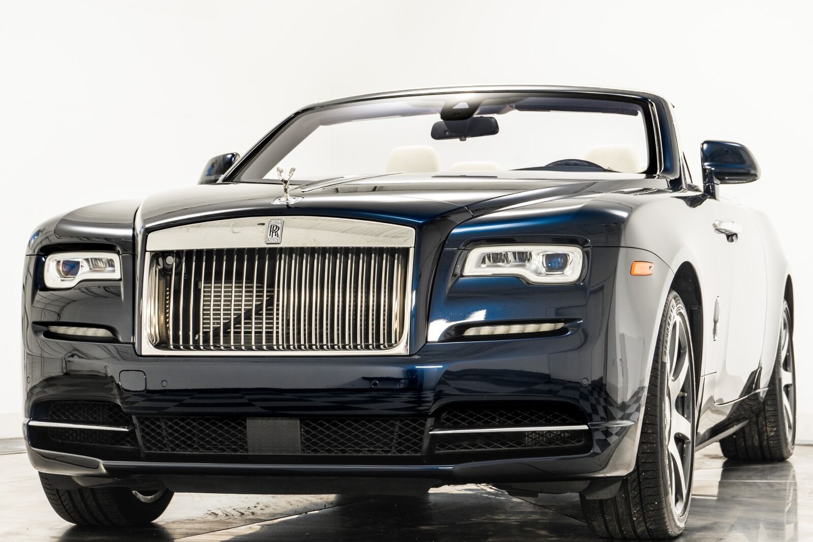 2017 rolls-royce dawn