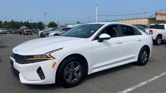 2022 kia k5 lxs